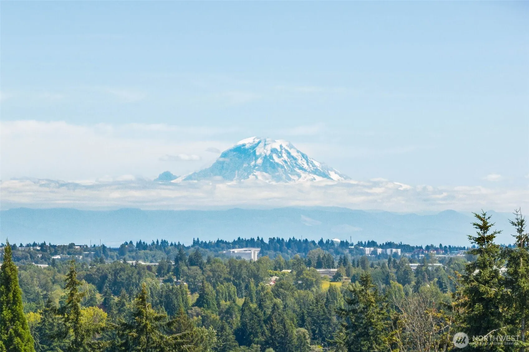Property photo for 15525 6th Avenue Sw #14, Burien photo 4