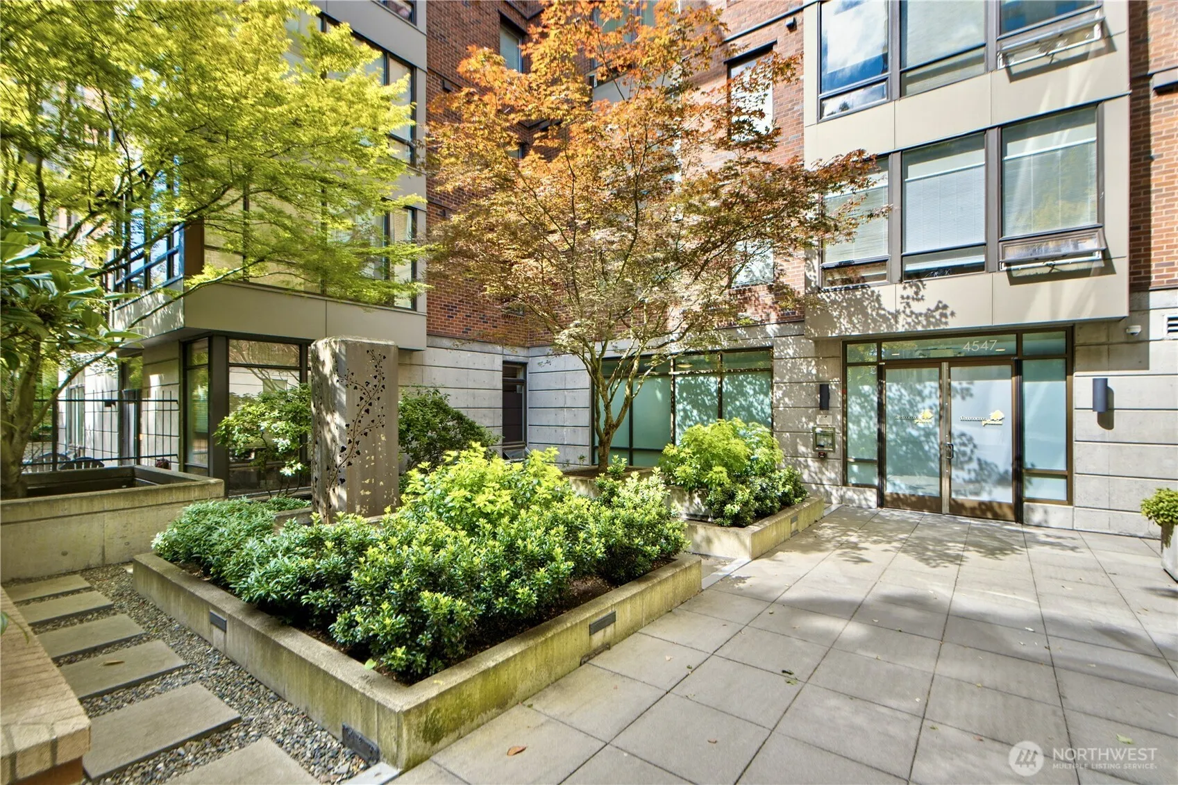 Property photo for 4547 8th Avenue Ne #311, Seattle photo 3
