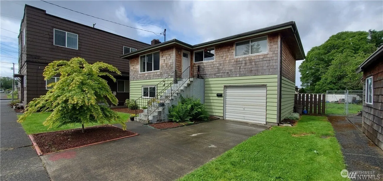 Property photo for 520 28th Street, Hoquiam