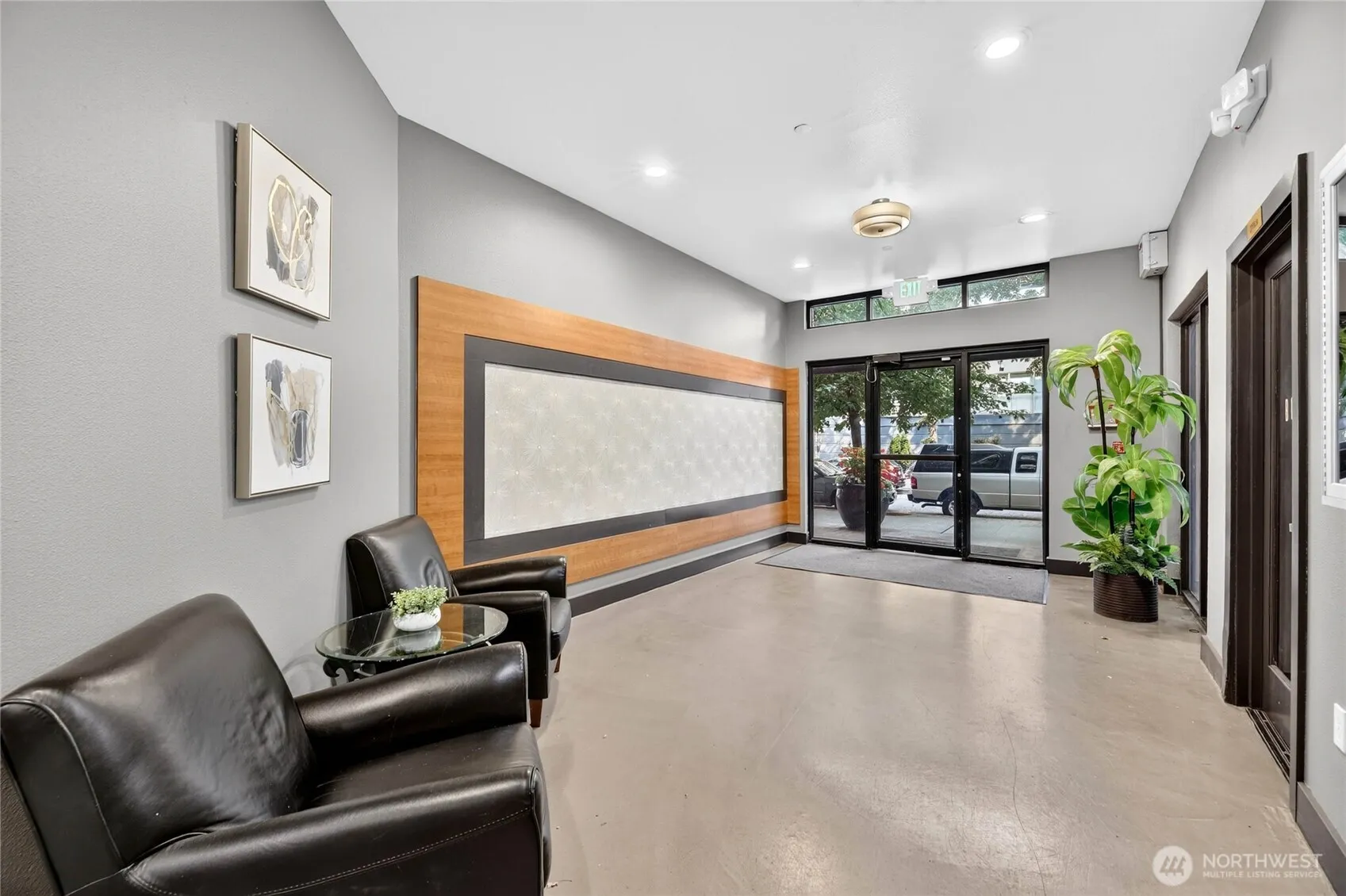 Property photo for 1323 Boren Avenue #212, Seattle photo 3