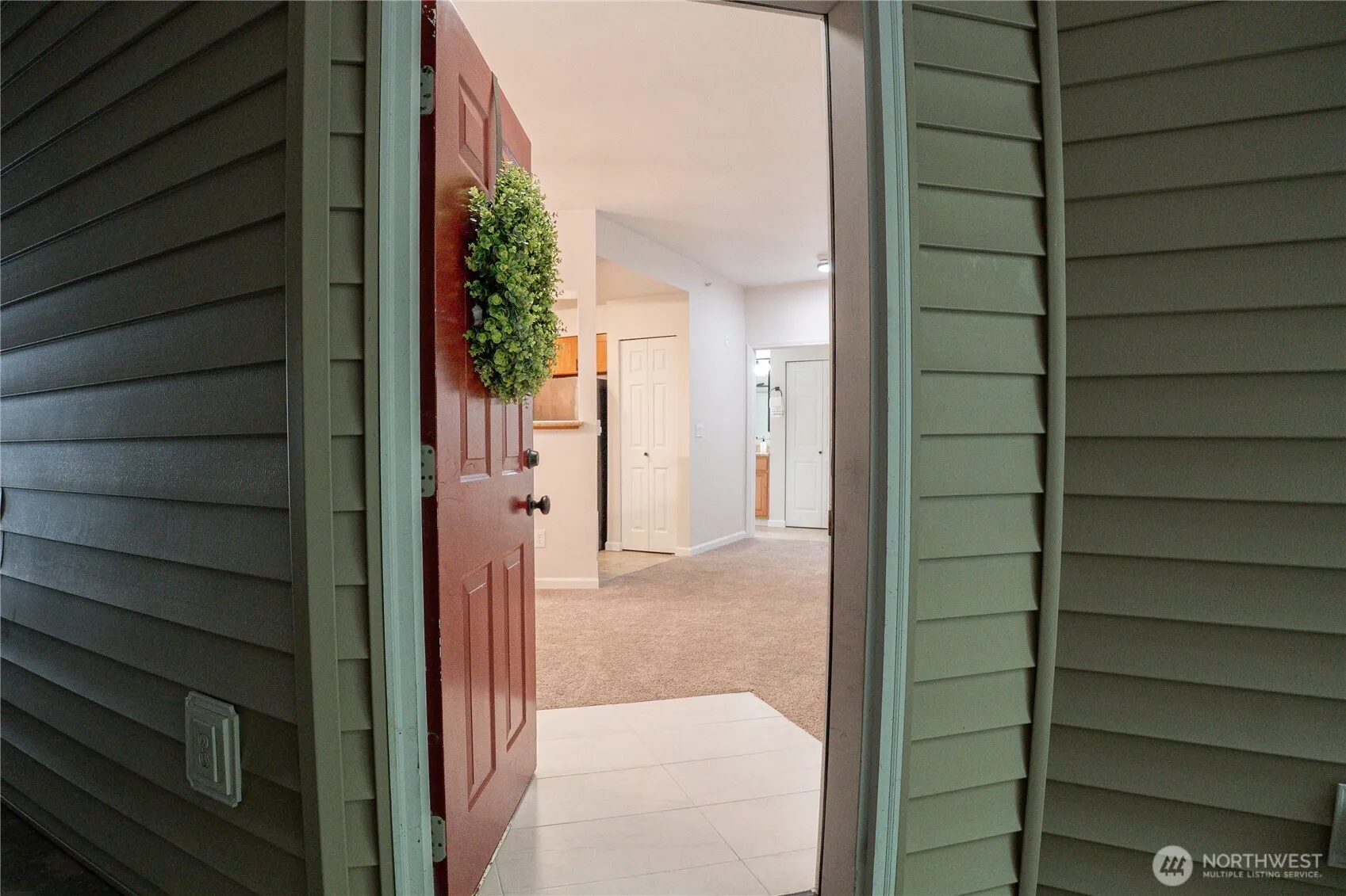 Property photo for 15300 112th Avenue Ne #b108, Bothell photo 2