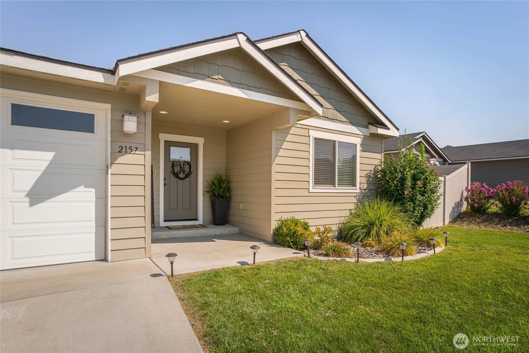 Property photo for 2157 Maryhill St Se, East Wenatchee photo 2