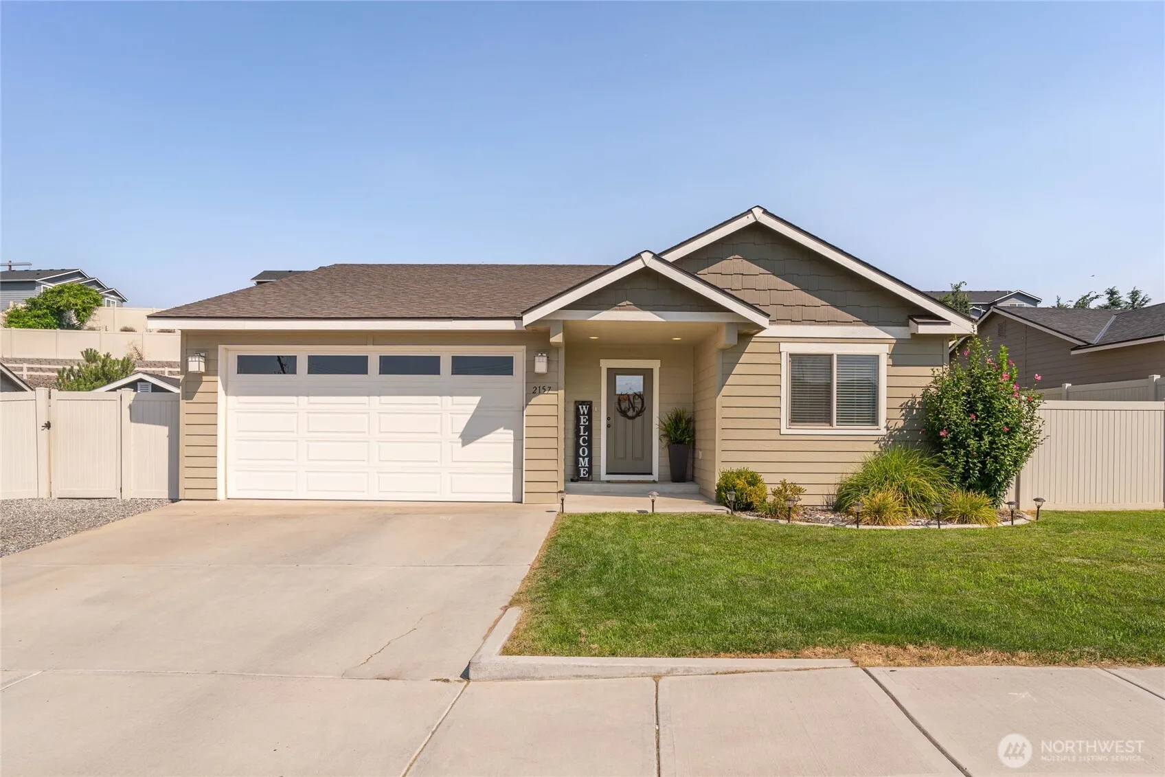 Property photo for 2157 Maryhill St Se, East Wenatchee