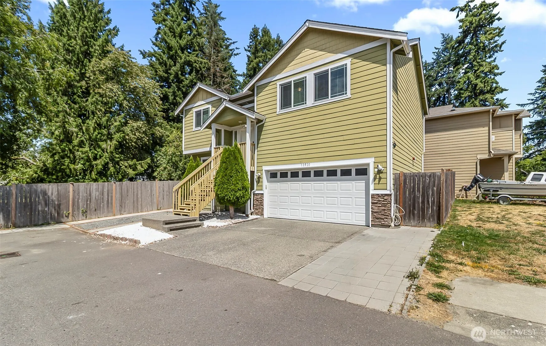 Property photo for 12520 24th Place W, Everett photo 3
