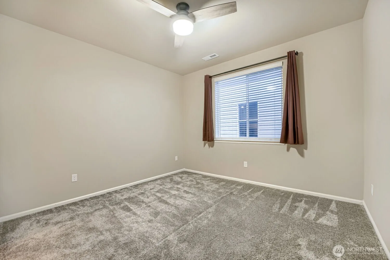 Property photo for 23511 Tahoma Place, Black Diamond photo 4