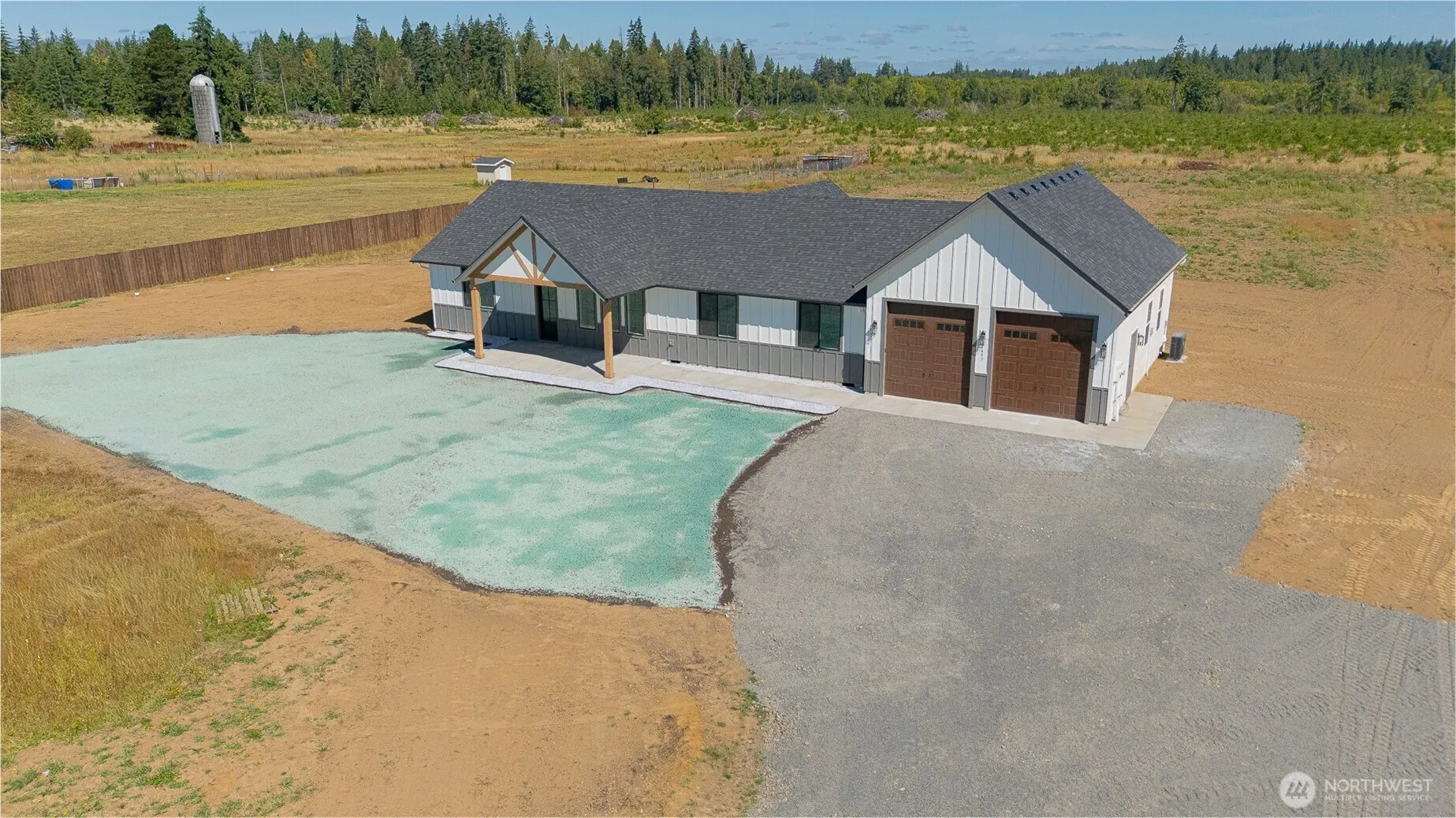 Property photo for 457 Antrim Road, Winlock photo 2