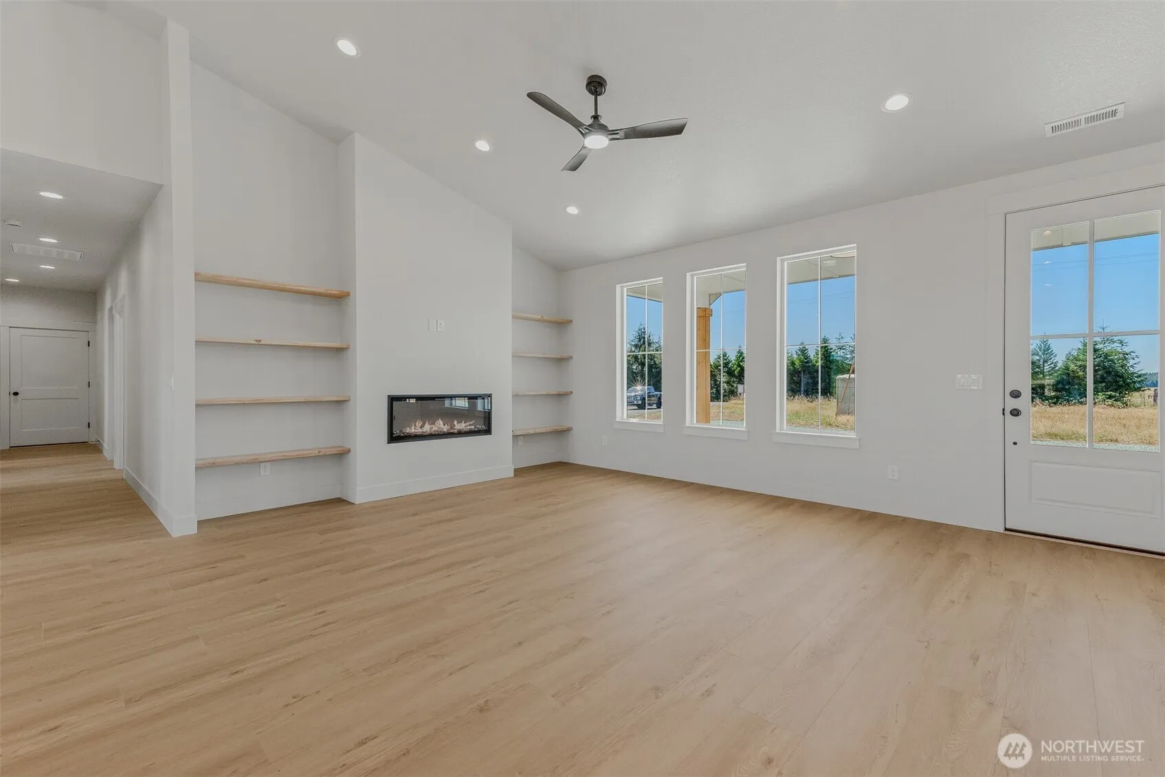 Property photo for 457 Antrim Road, Winlock photo 5