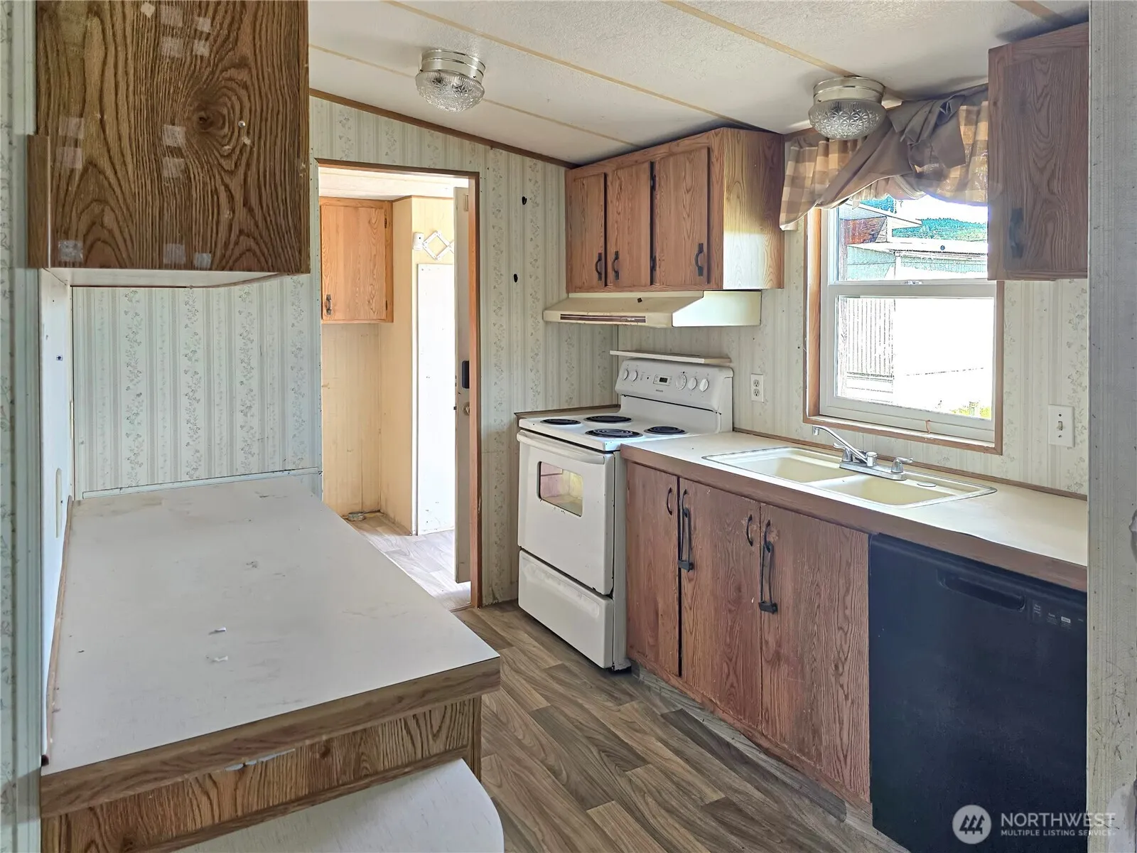 Property photo for 102 Nancy Lane, Centralia photo 4