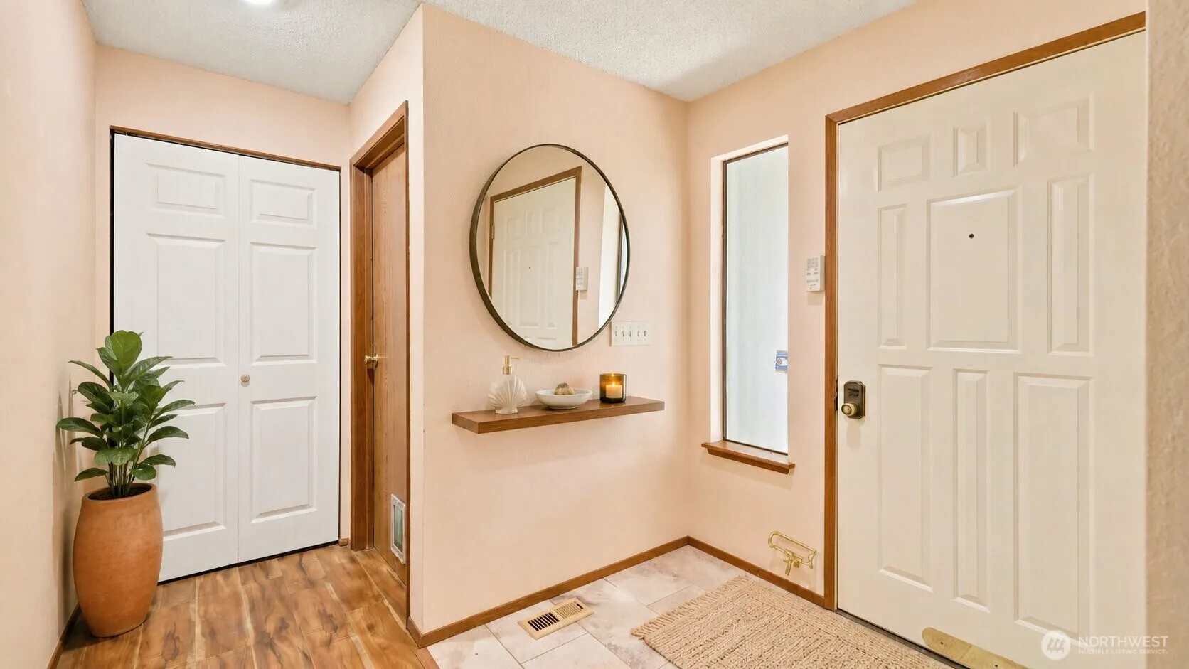 Property photo for 11550 Se 175th Street, Renton photo 2