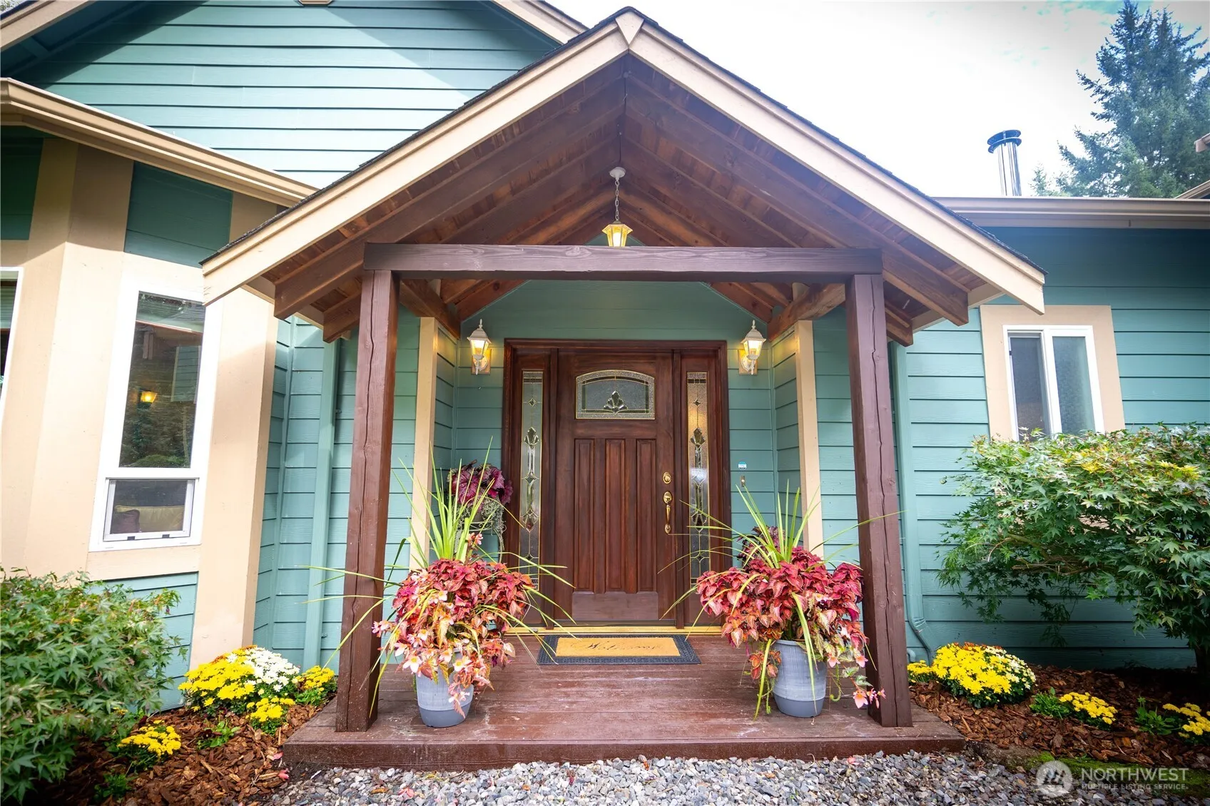 Property photo for 11510 Snowcap Lane Se, Rainier photo 3