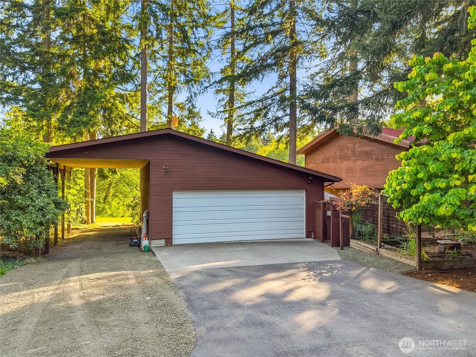 Property photo for 8024 Tanwax Drive Se, Olympia photo 2