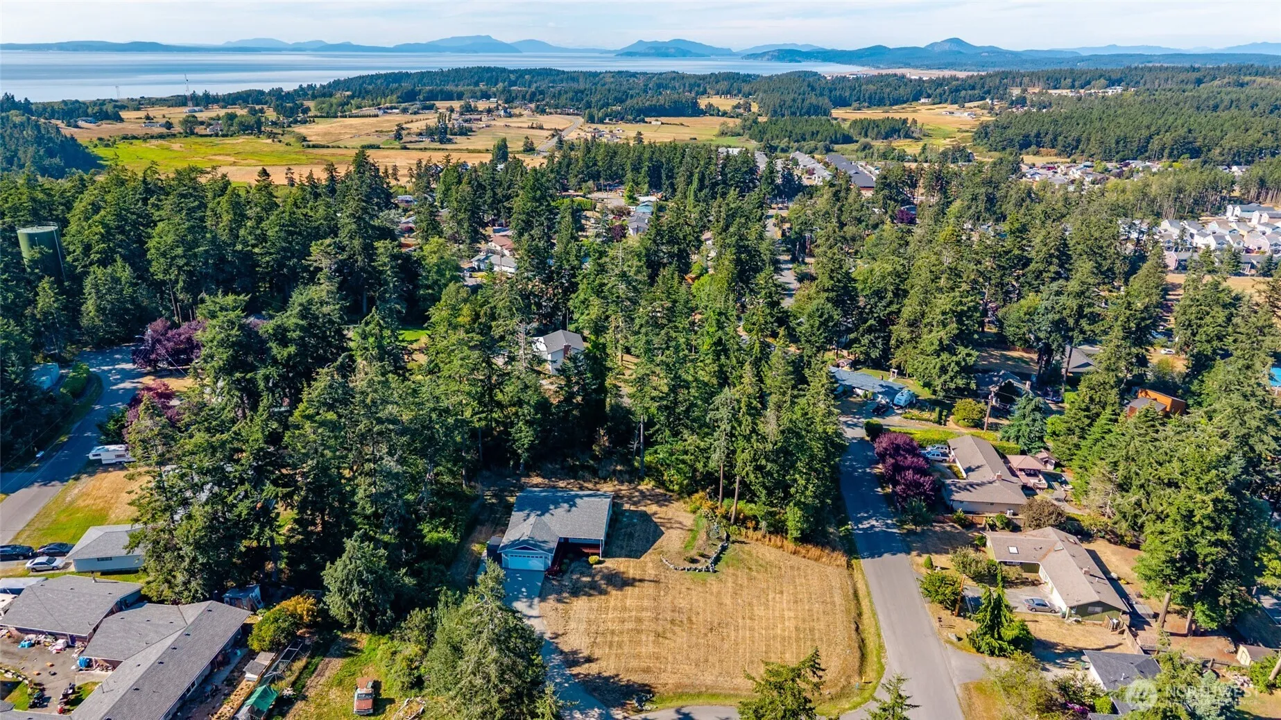 Property photo for 1415 Highland Drive, Oak Harbor photo 3