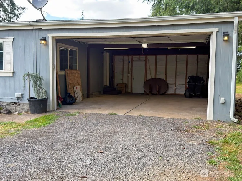Property photo for 289 Antrim Road, Winlock photo 2