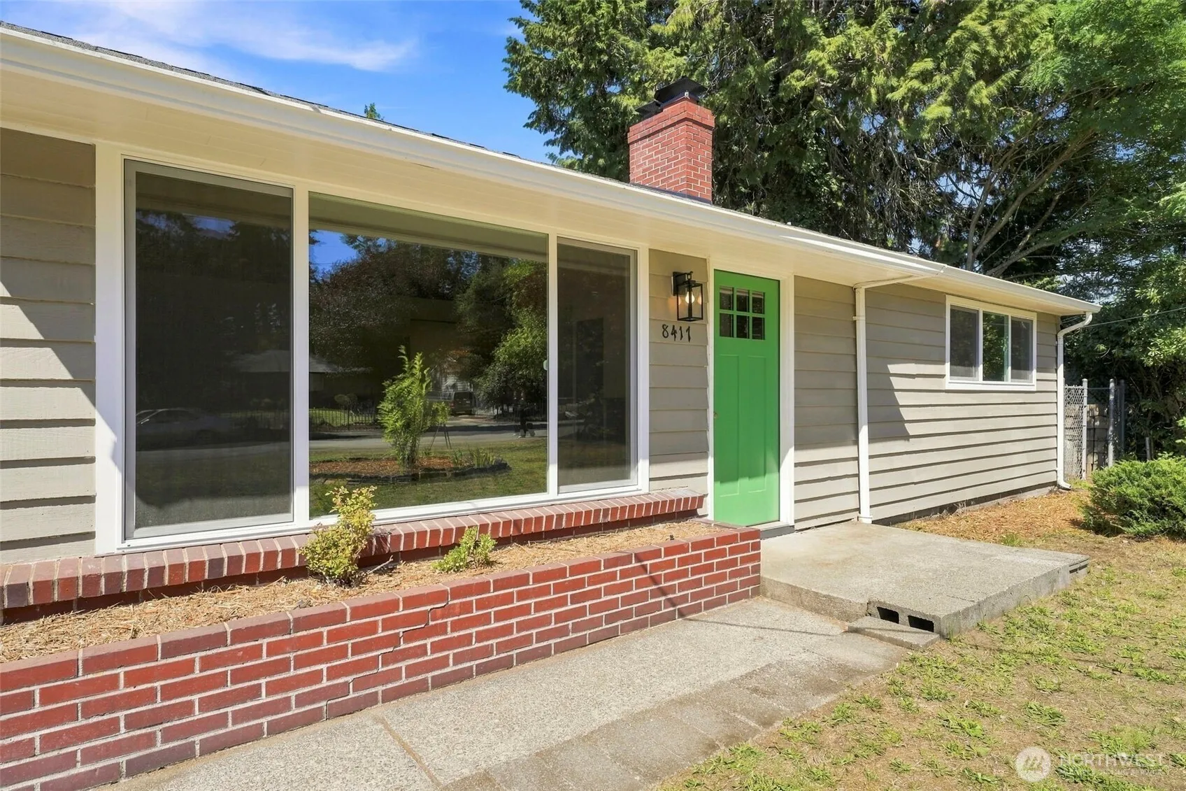 Property photo for 8417 121st Street Sw, Lakewood photo 2