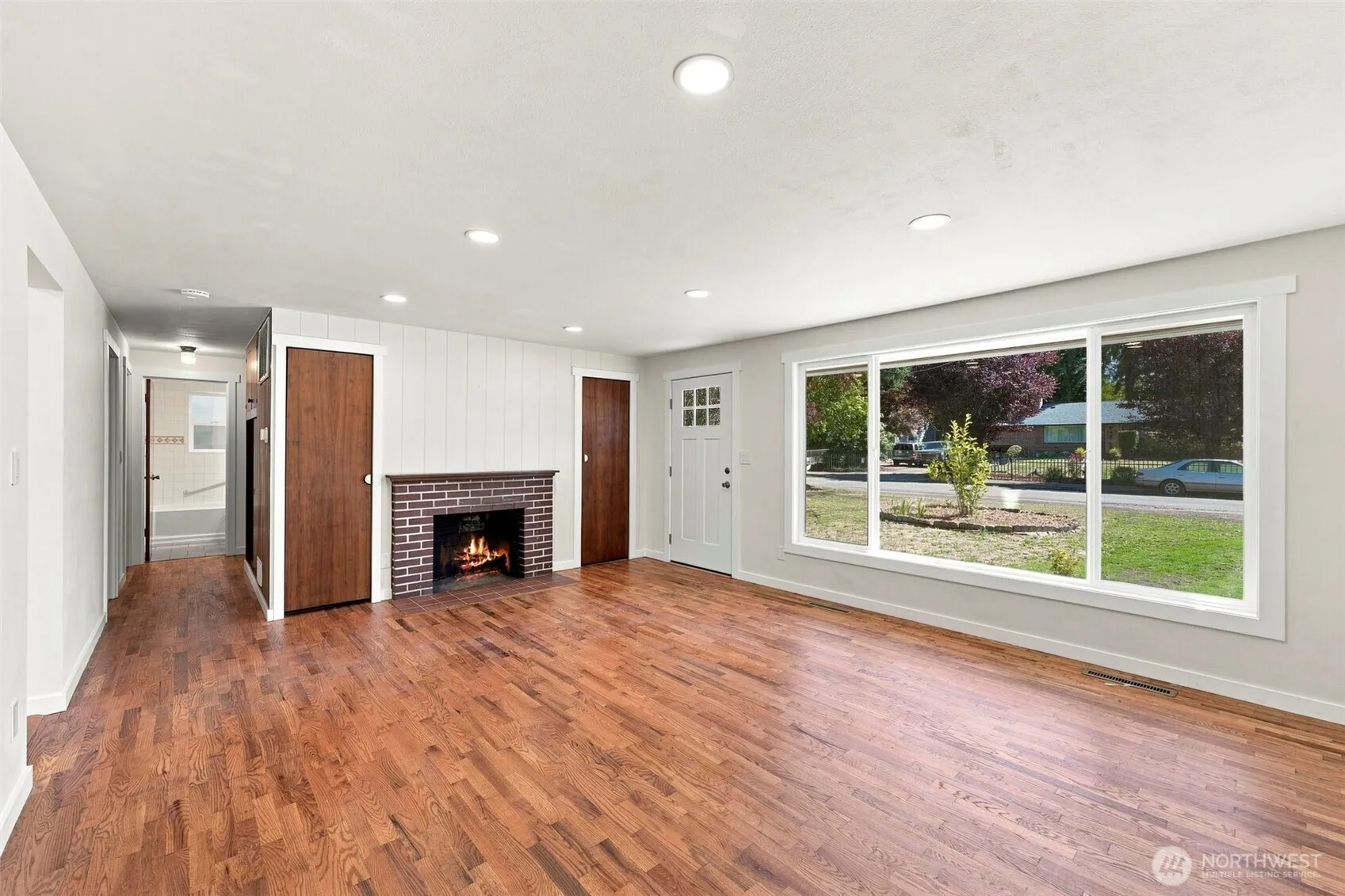 Property photo for 8417 121st Street Sw, Lakewood photo 5