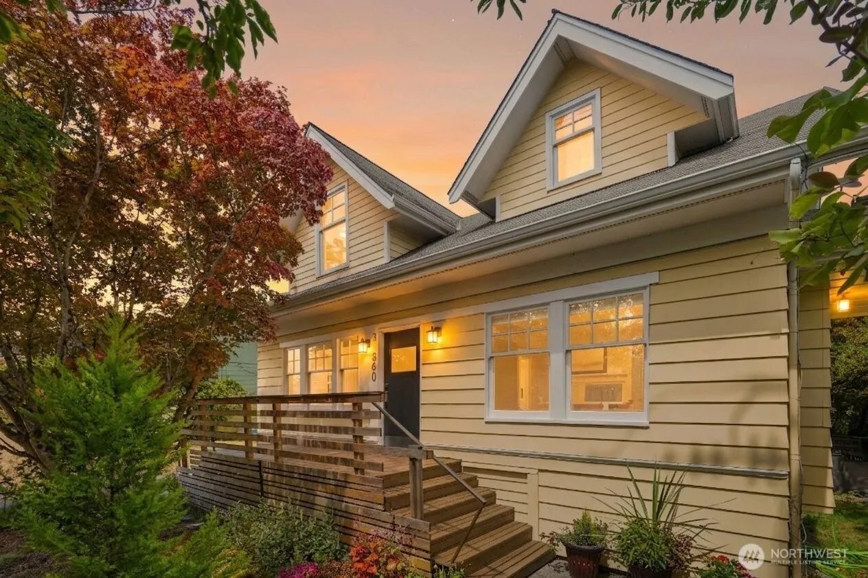 Property photo for 360 Howe Street, Seattle