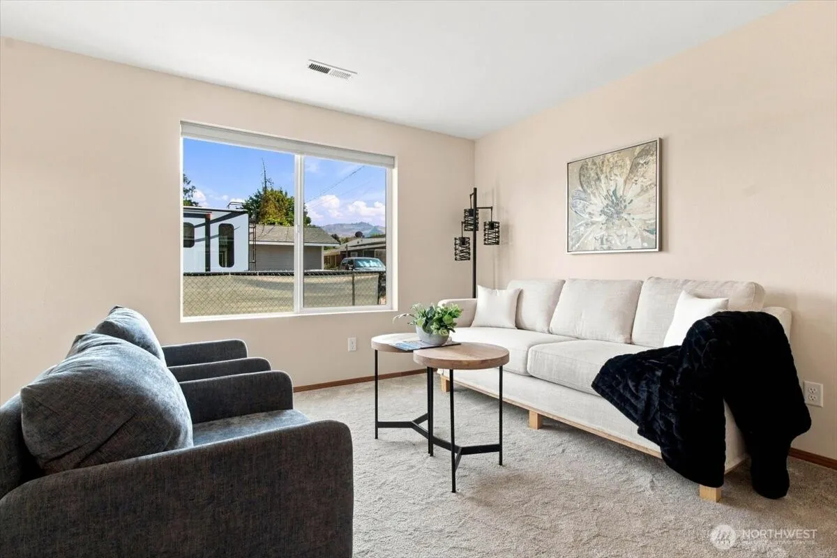 Property photo for 760 Sunset Avenue, Wenatchee photo 5