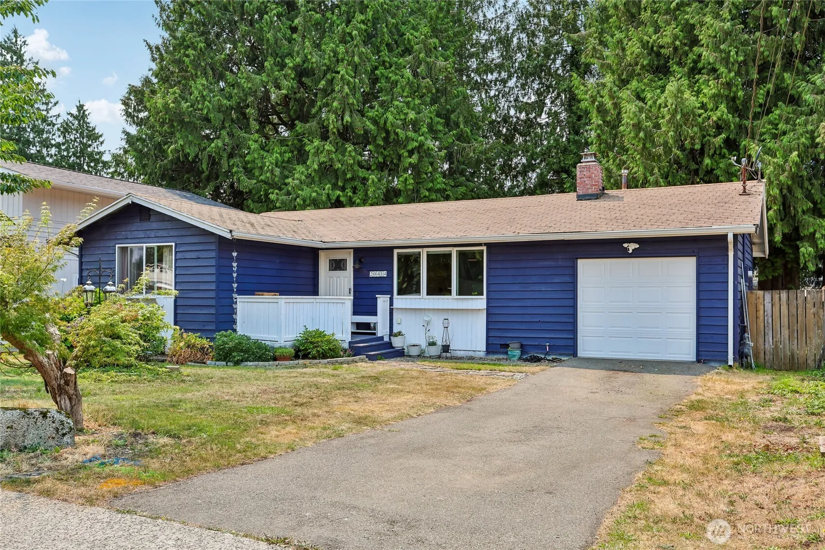 Property photo for 20414 54th Avenue W, Lynnwood photo 2