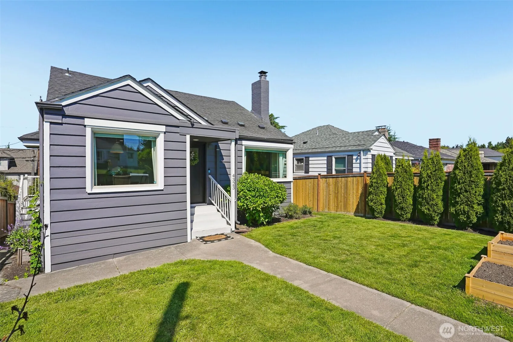 Property photo for 4323 15th Avenue S, Seattle photo 2