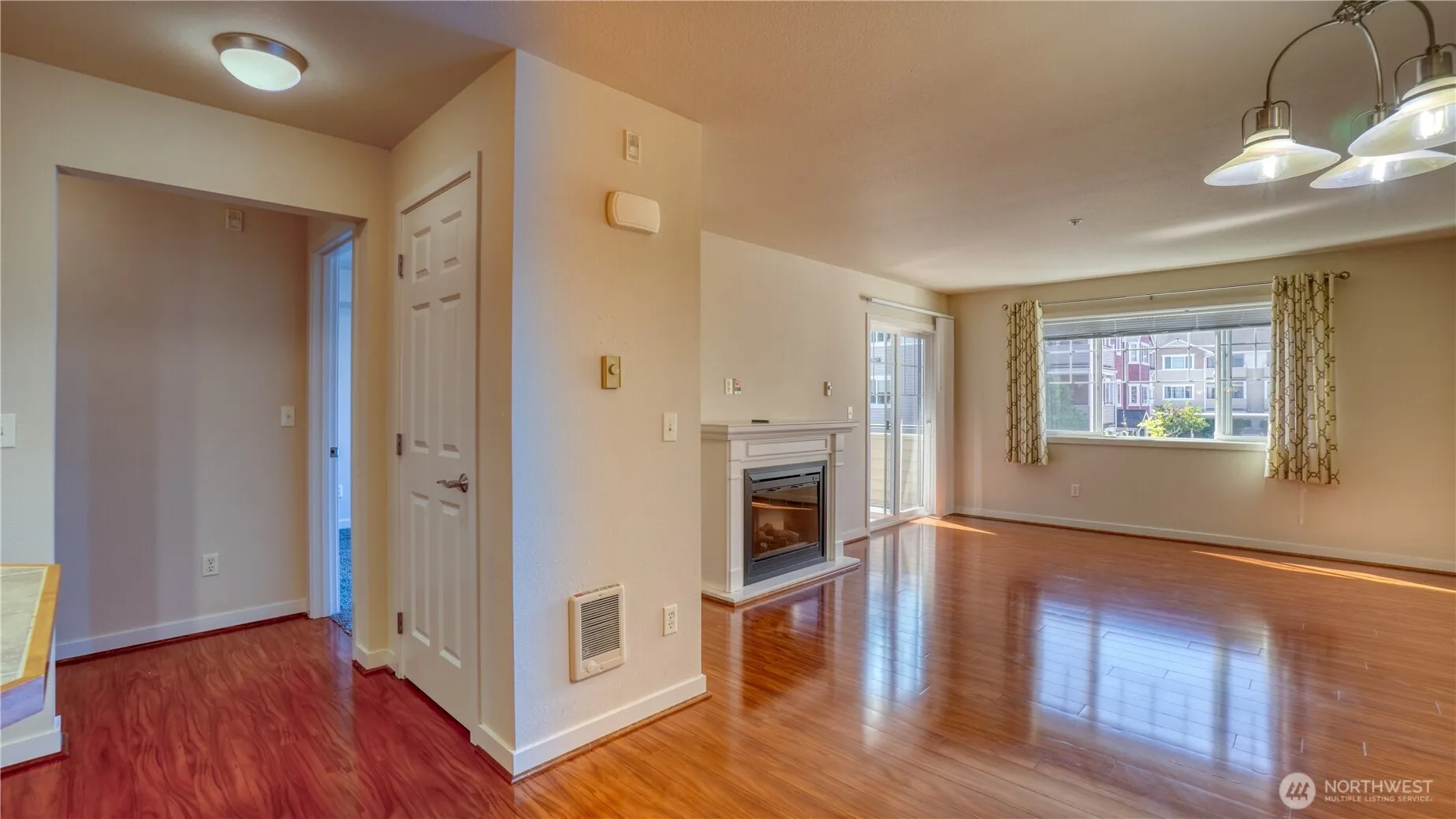 Property photo for 13405 97th Avenue E #207, Puyallup photo 5