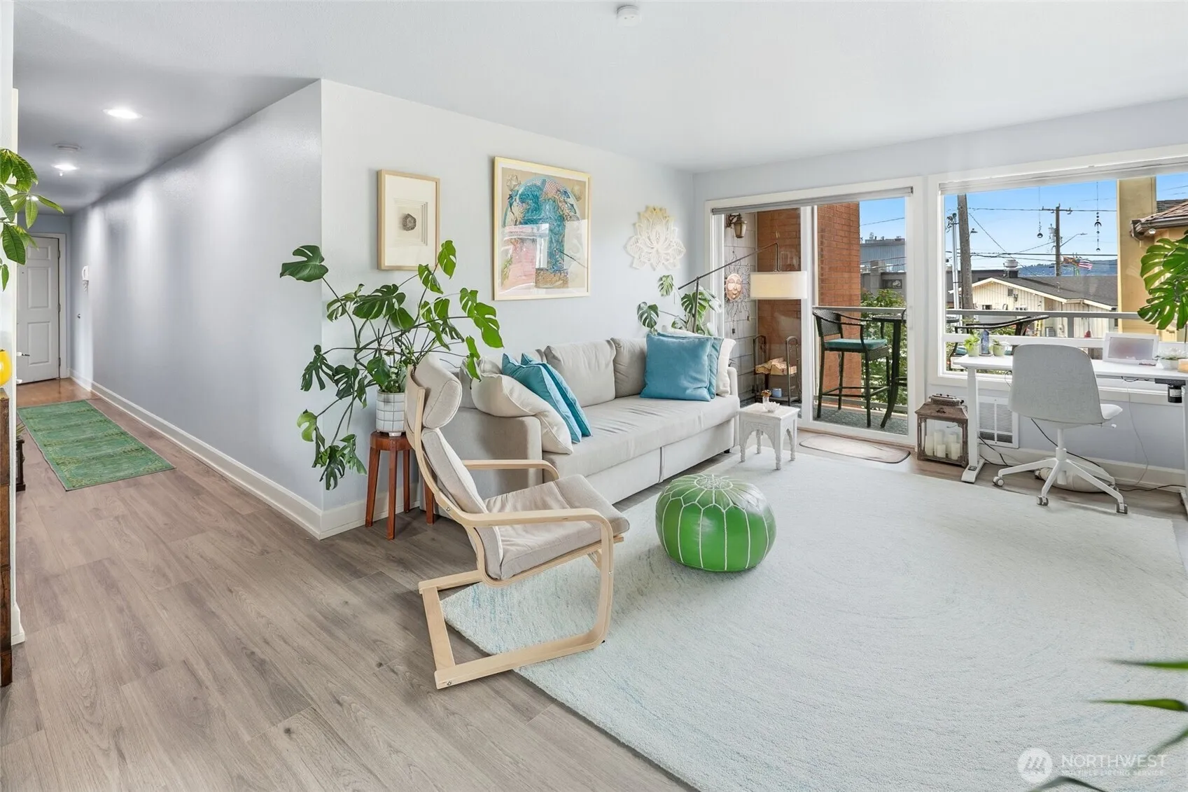 Property photo for 2514 57th Avenue Sw #203, Seattle photo 3