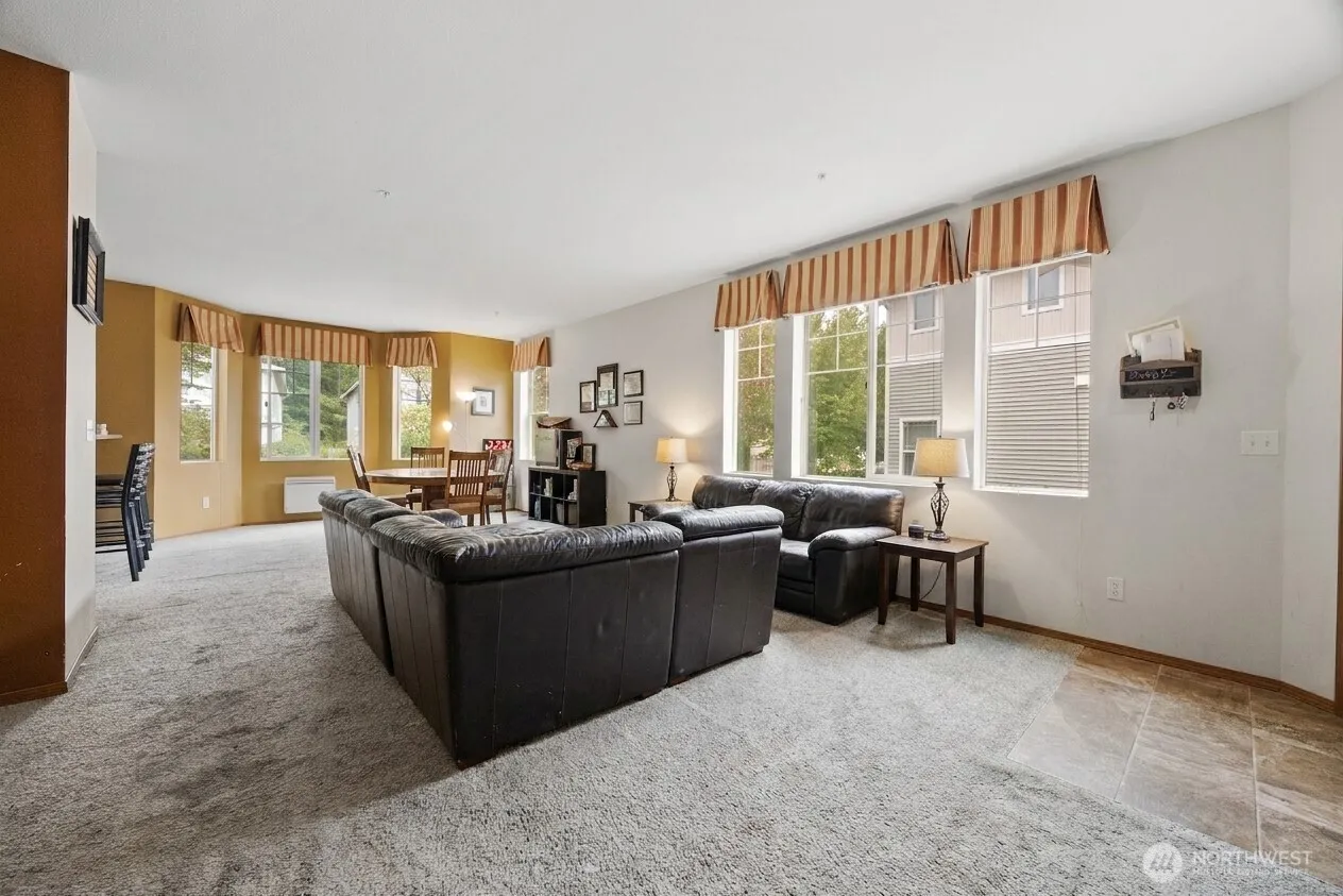 Property photo for 1693 Burnside Place #a, Dupont photo 5