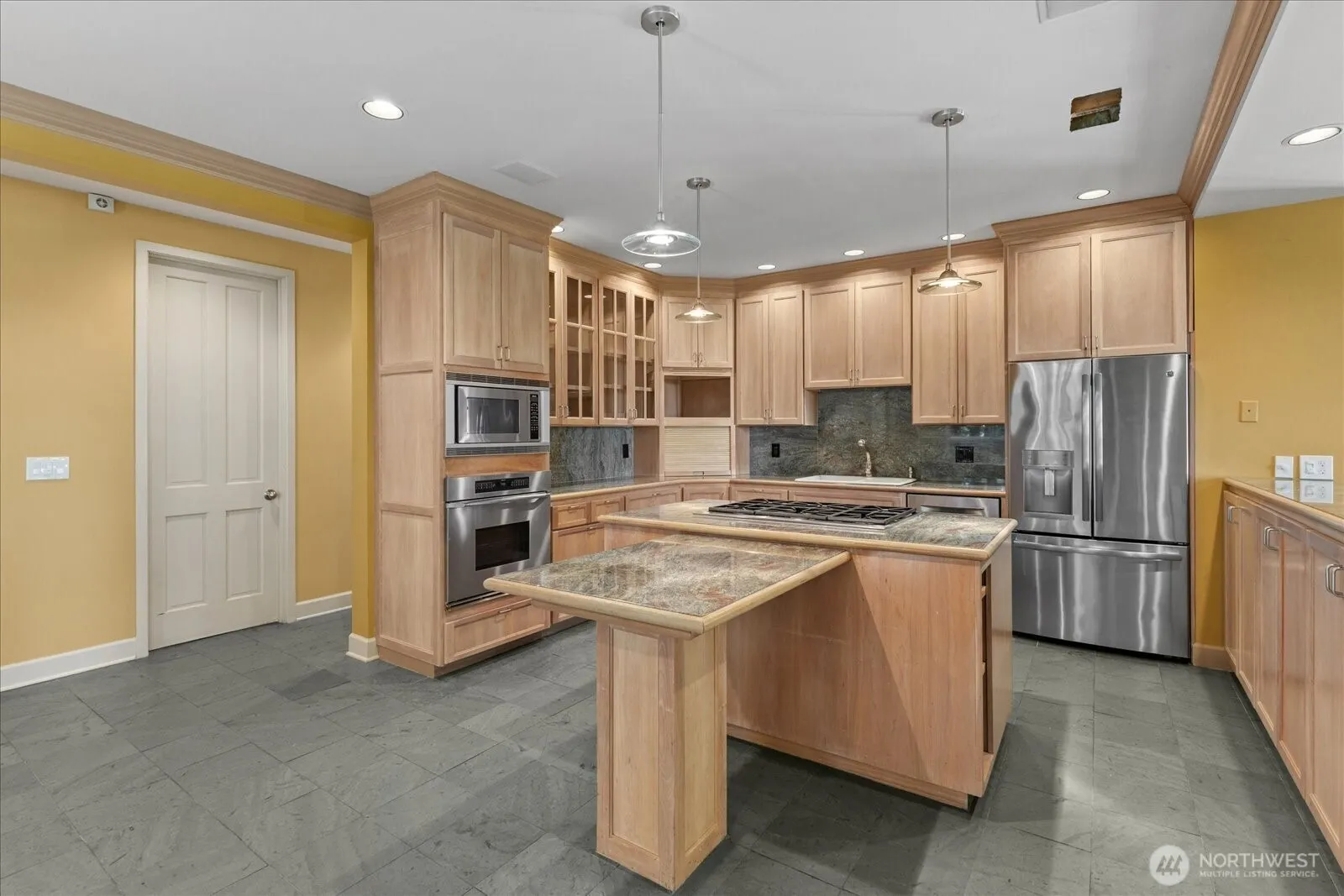 Property photo for 14228 236th Avenue Ne, Woodinville photo 5