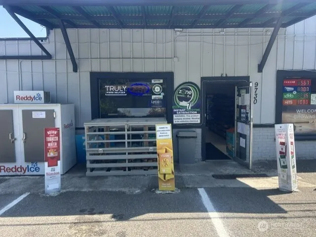 Property photo for 9730 Brownsville Highway Ne, Bremerton photo 3