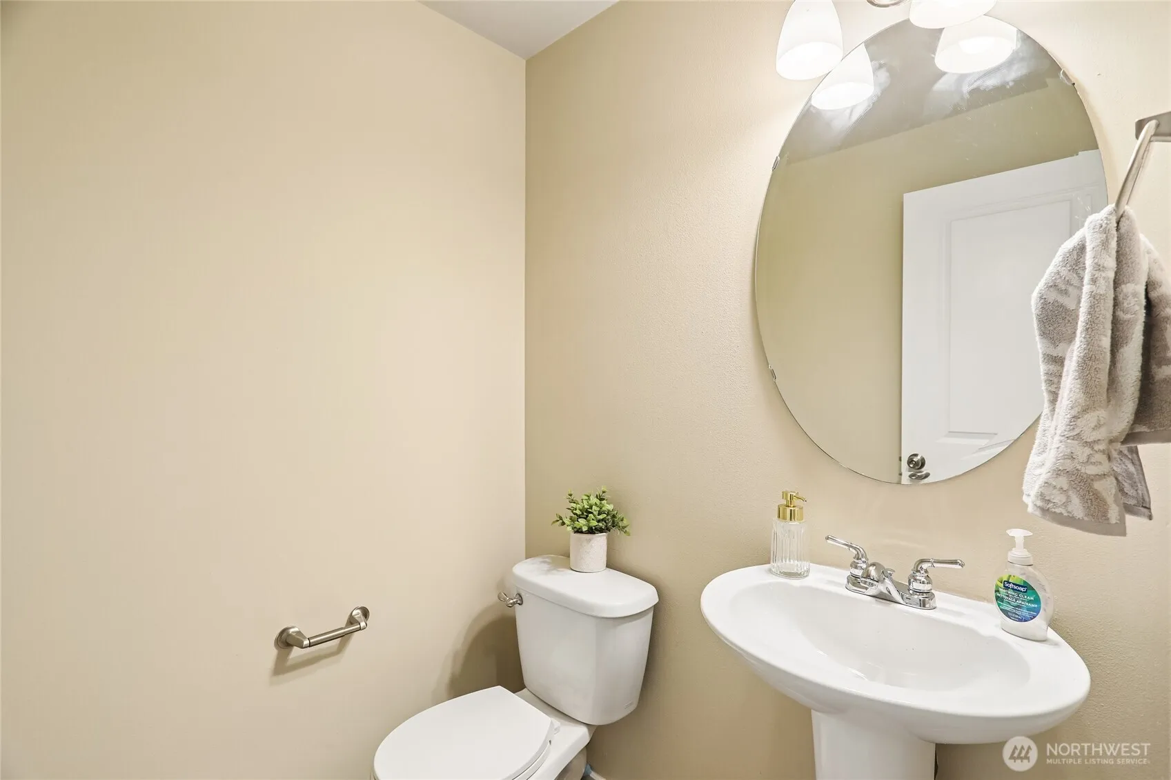 Property photo for 14603 46th Avenue Se, Bothell photo 4