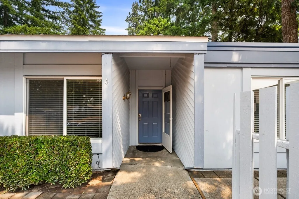 Property photo for 4308 Ne Sunset Boulevard #u-4, Renton
