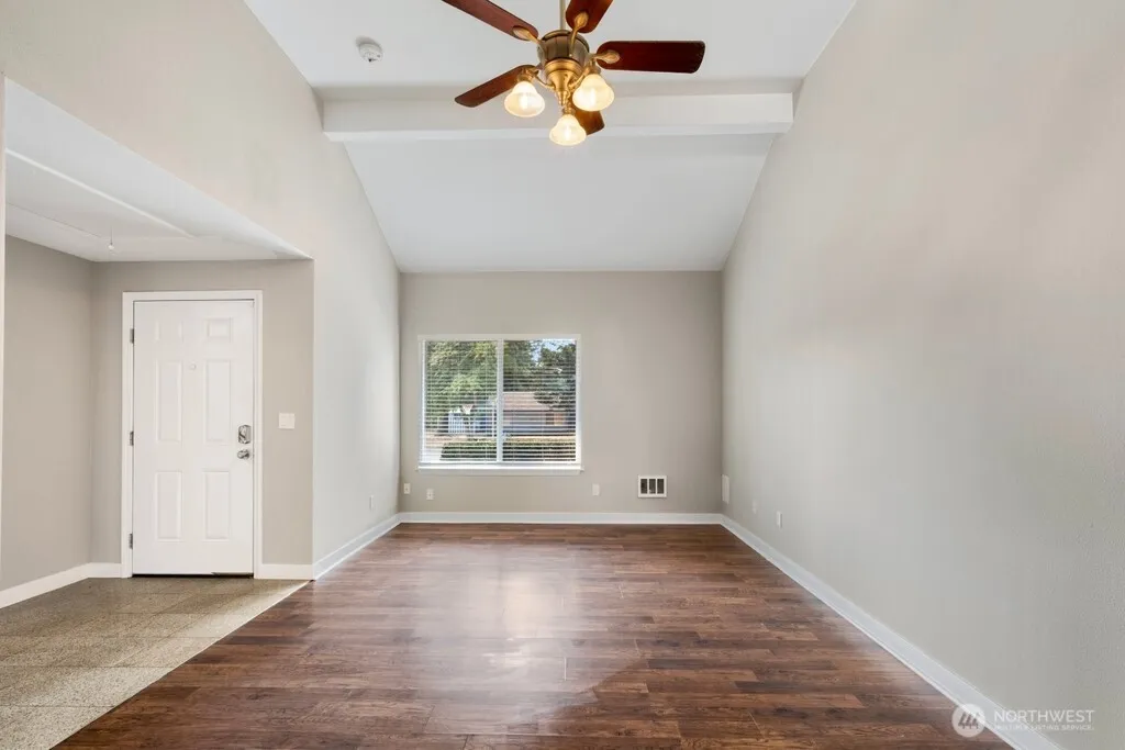 Property photo for 4308 Ne Sunset Boulevard #u-4, Renton photo 5