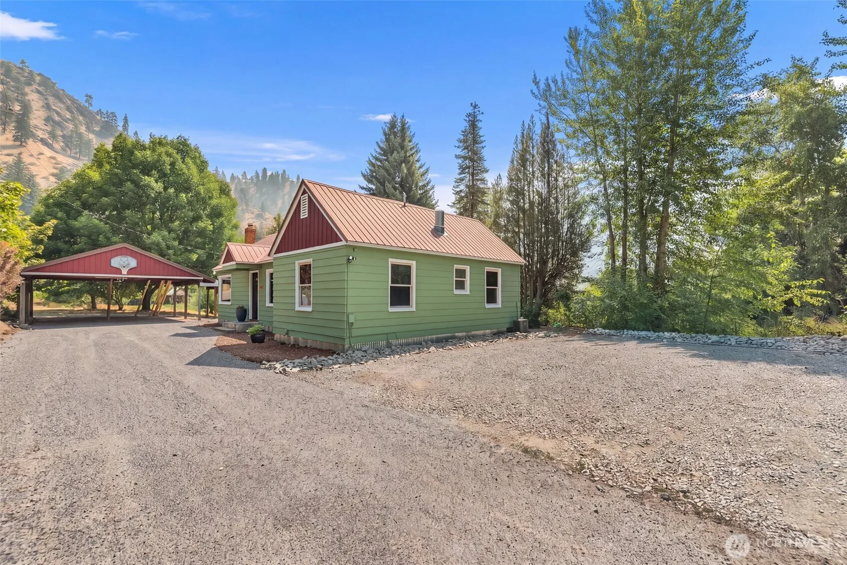 Property photo for 8811 Entiat River Road, Entiat