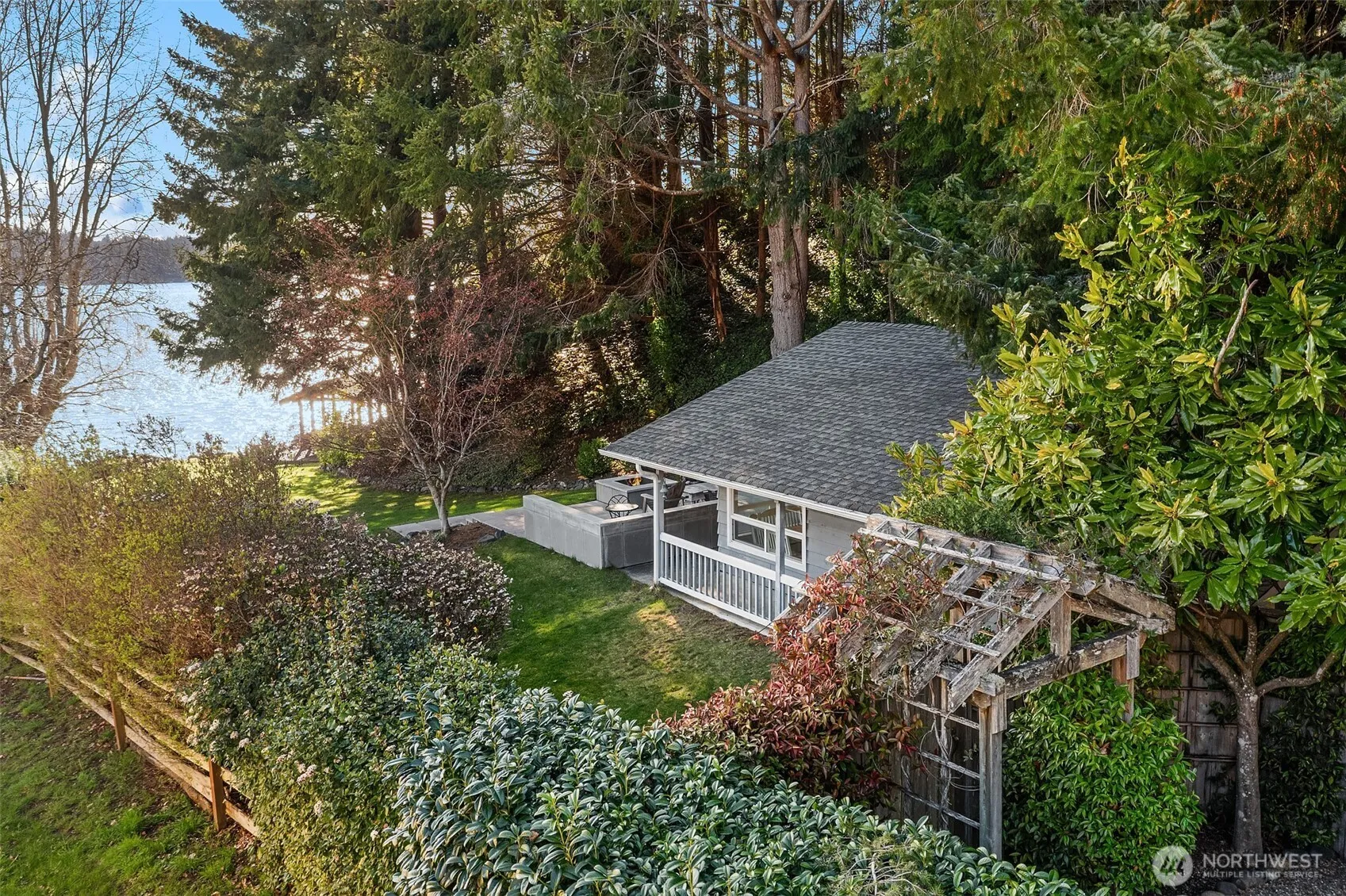 Property photo for 6602 Cromwell Beach Drive Nw, Gig Harbor photo 3