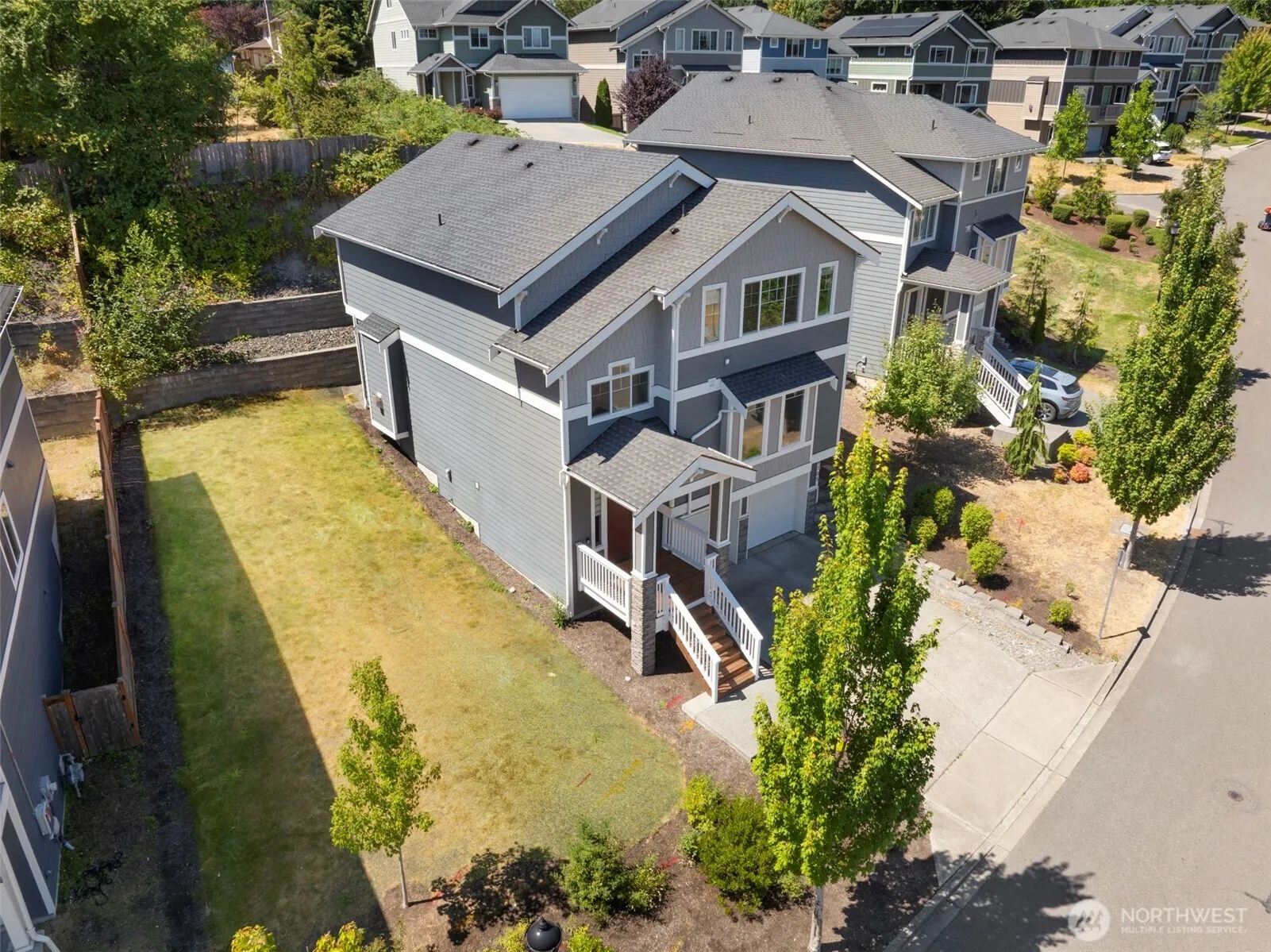 Property photo for 19105 123rd Avenue Se, Renton photo 3