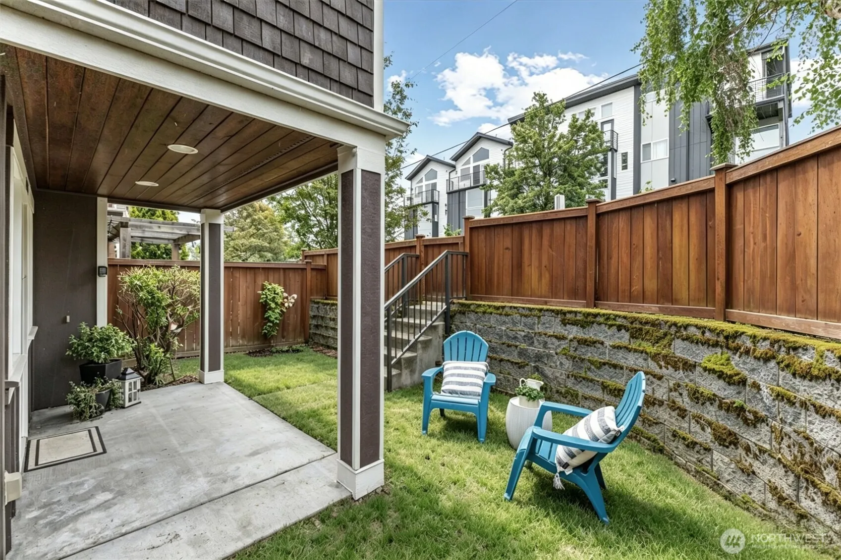 Property photo for 2024 W Bertona Street, Seattle photo 3