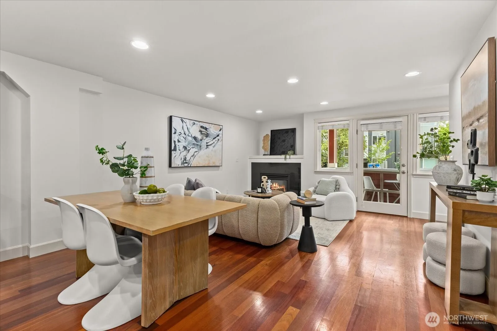 Property photo for 2024 W Bertona Street, Seattle photo 2