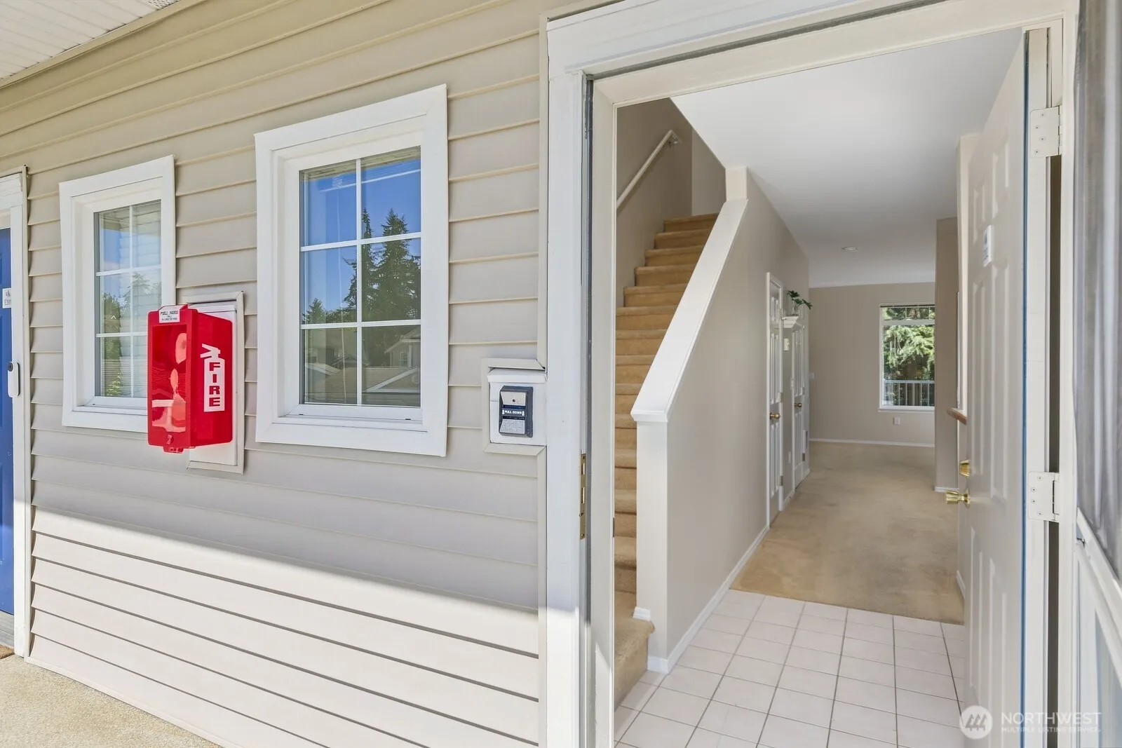 Property photo for 5400 Harbour Pointe Boulevard #e202, Mukilteo photo 4