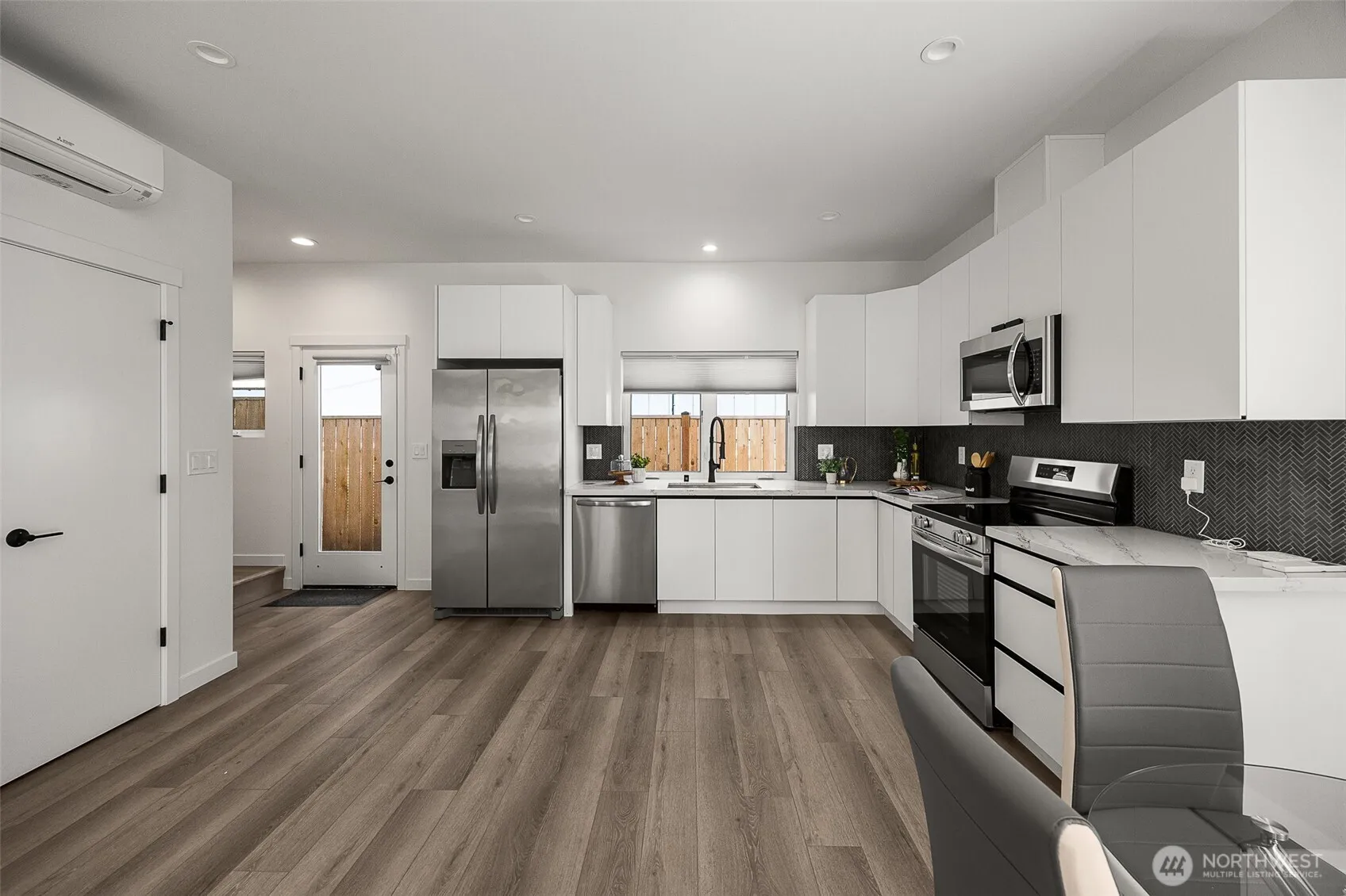 Property photo for 5984 26th Avenue Sw #b, Seattle photo 5