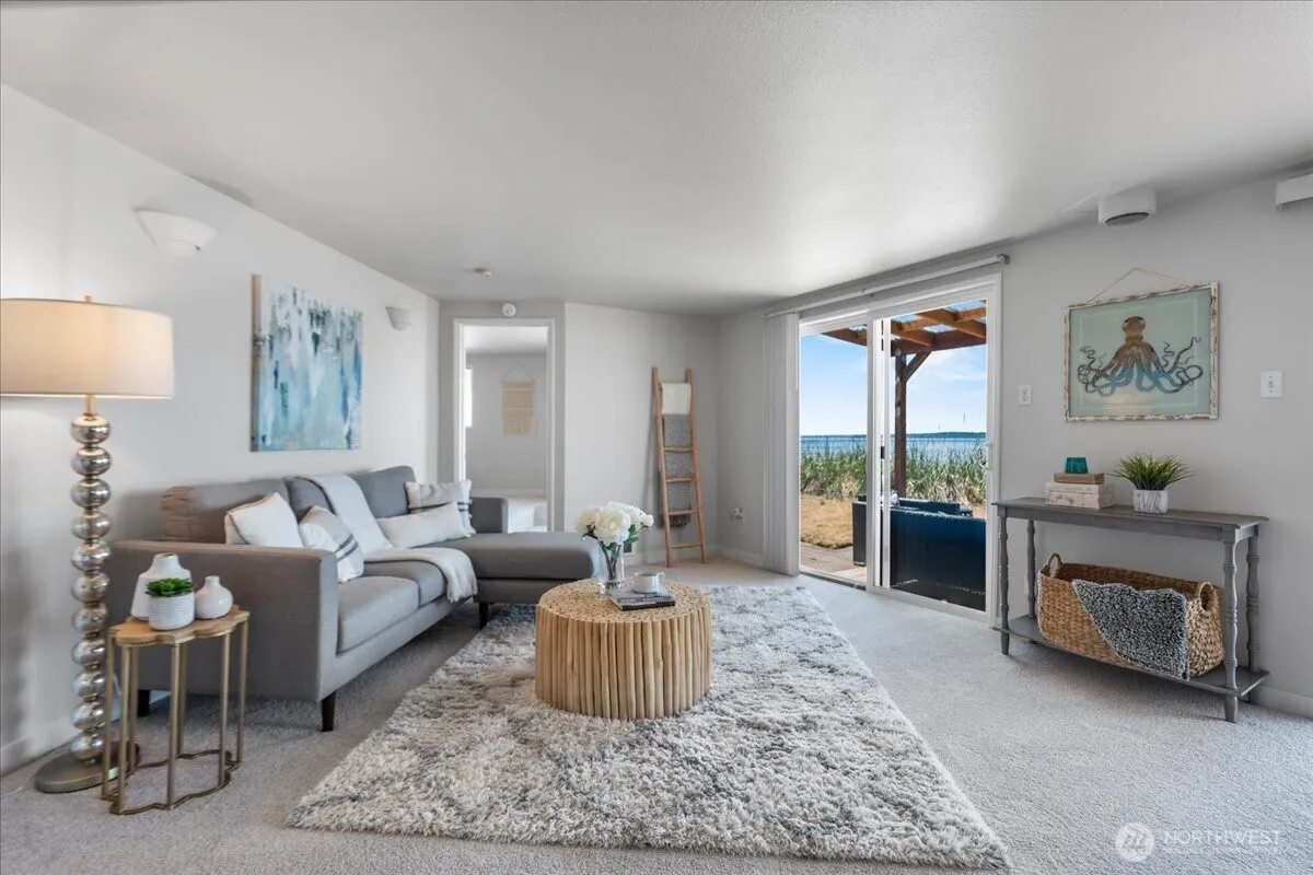 Property photo for 2711 Day Island Boulevard W, University Place photo 5