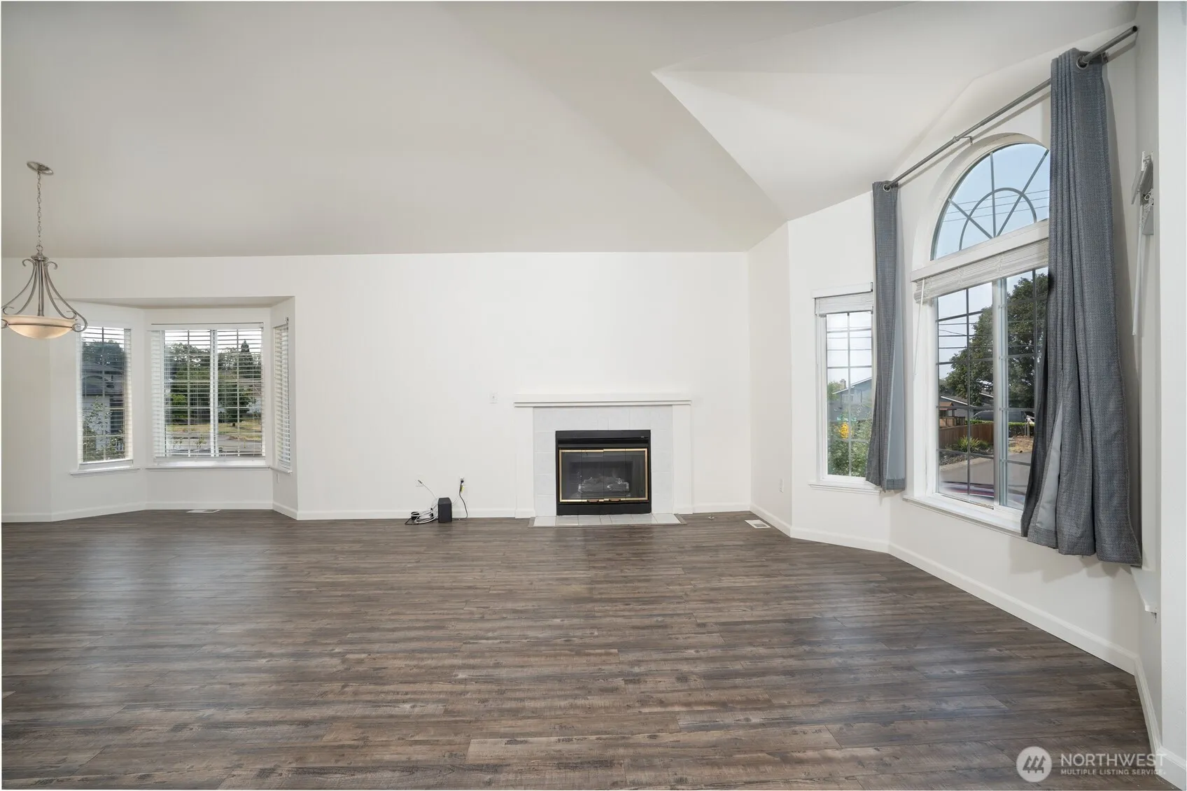 Property photo for 3701 Browns Point Boulevard, Tacoma photo 3