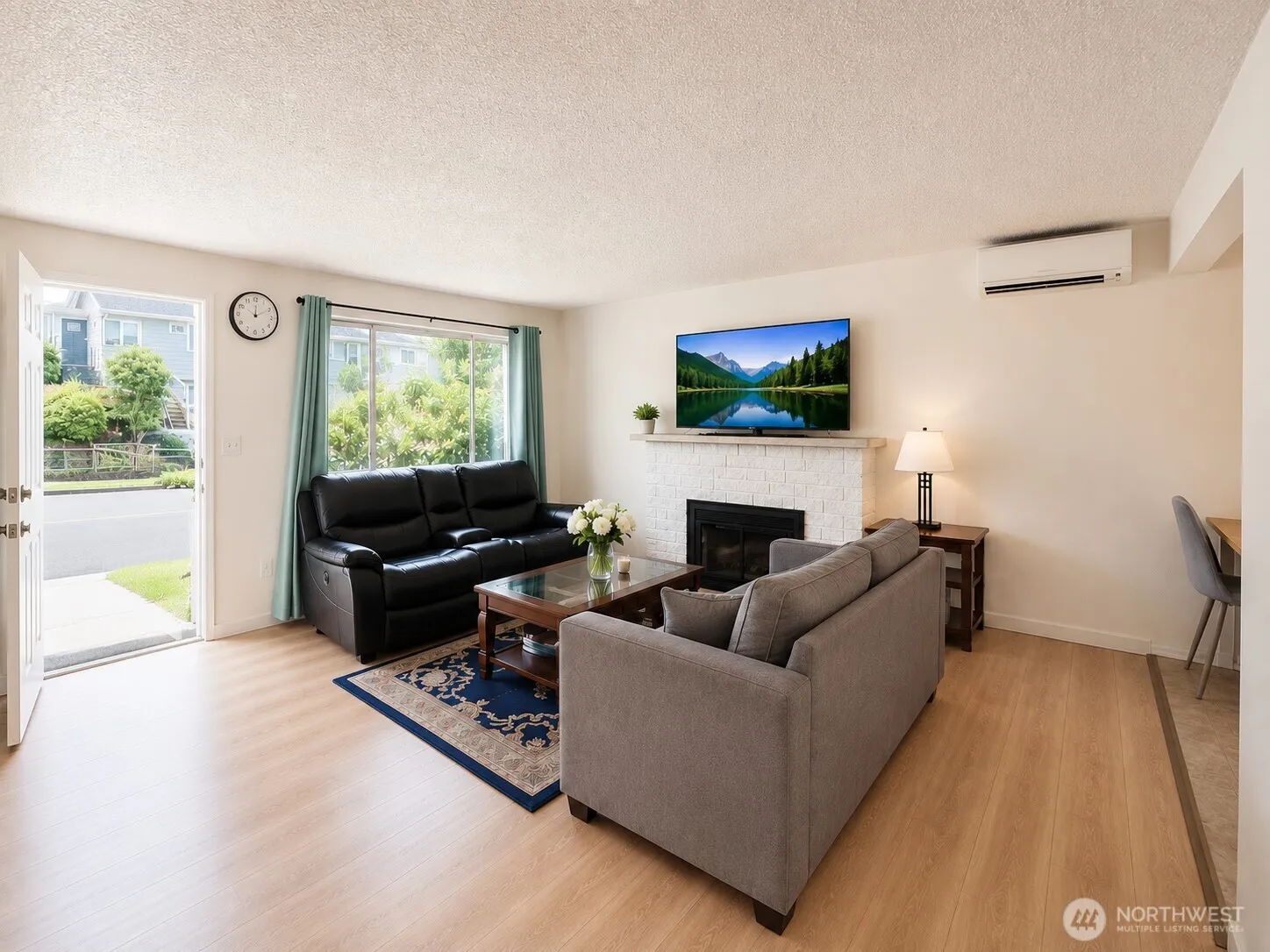 Property photo for 10246 Renton Ave S, Seattle photo 3