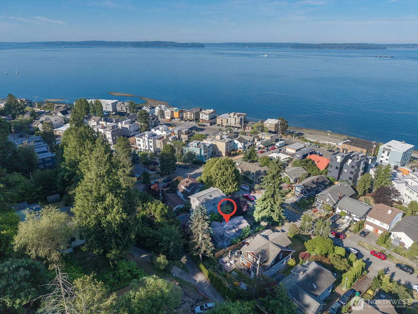 Property photo for 4018 59th Avenue Sw, Seattle photo 4