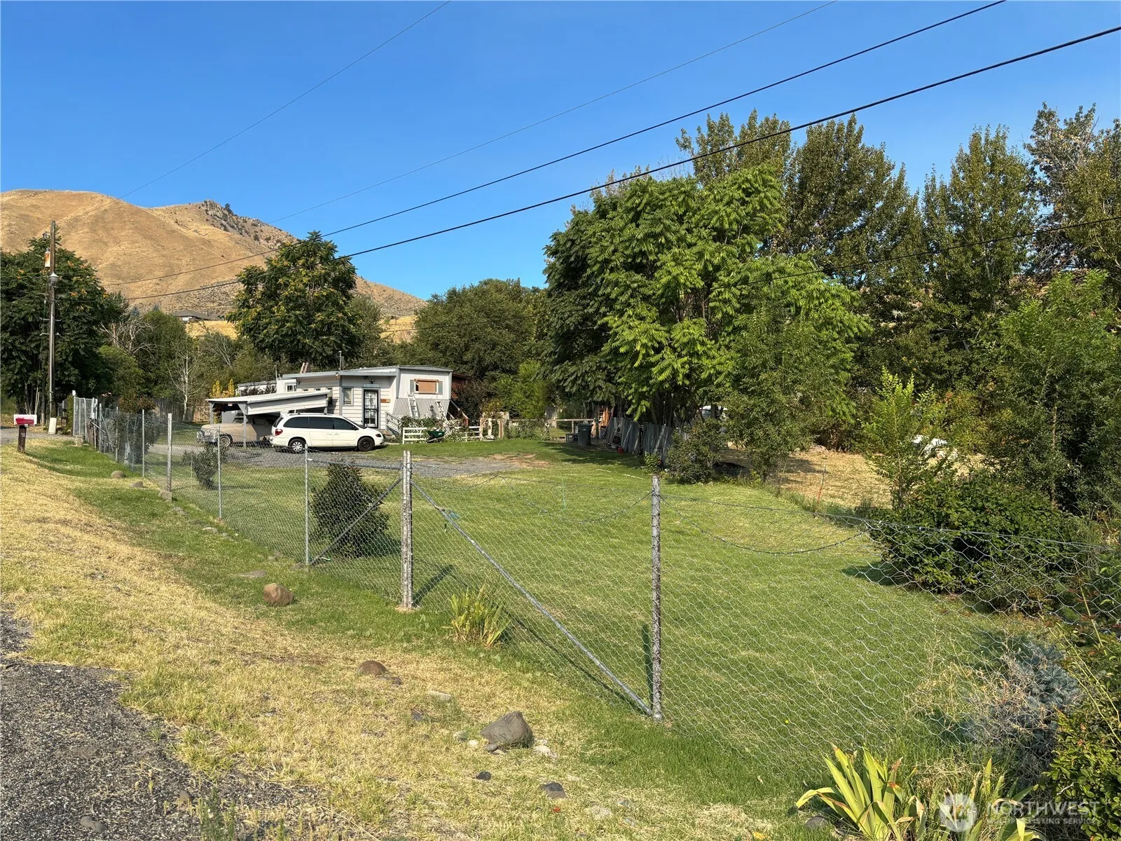 Property photo for 110 Chapman Drive, Wenatchee photo 2