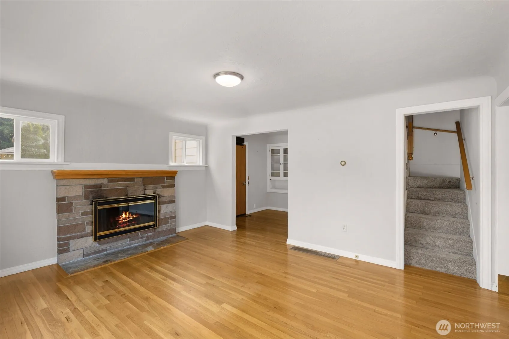 Property photo for 2501 Sw 112th Street, Seattle photo 4