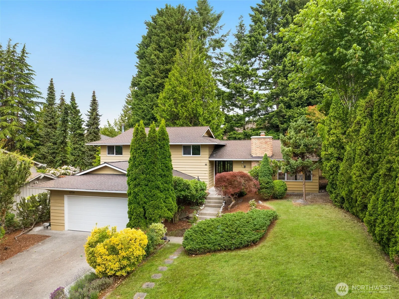 Property photo for 13730 Se 20th Street, Bellevue photo 2