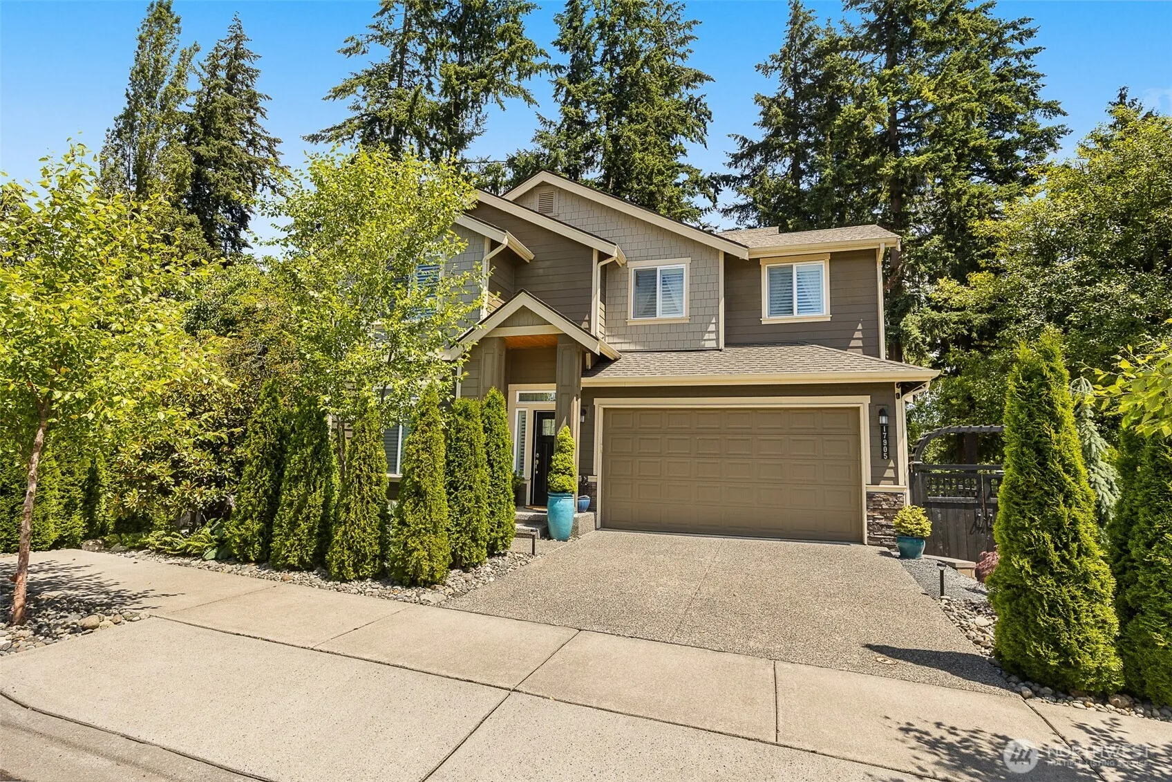 Property photo for 17905 8th Place W, Lynnwood photo 2
