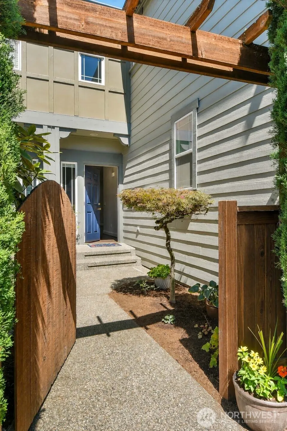 Property photo for 6750 163rd Place Se #b, Bellevue photo 3