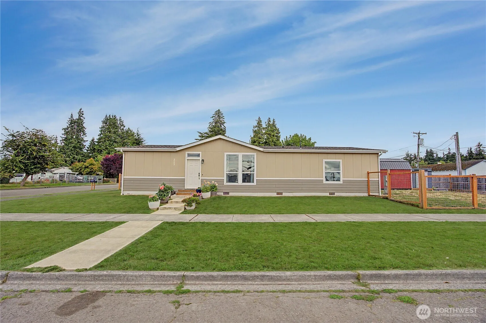 Property photo for 213 N Liberty Street, Port Angeles photo 2
