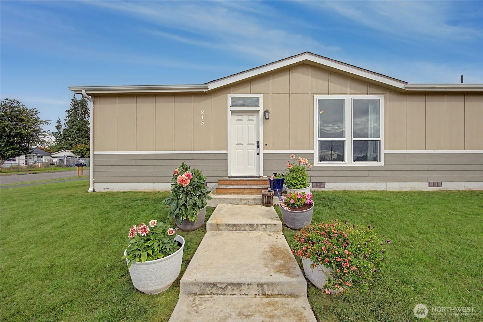 Property photo for 213 N Liberty Street, Port Angeles photo 3