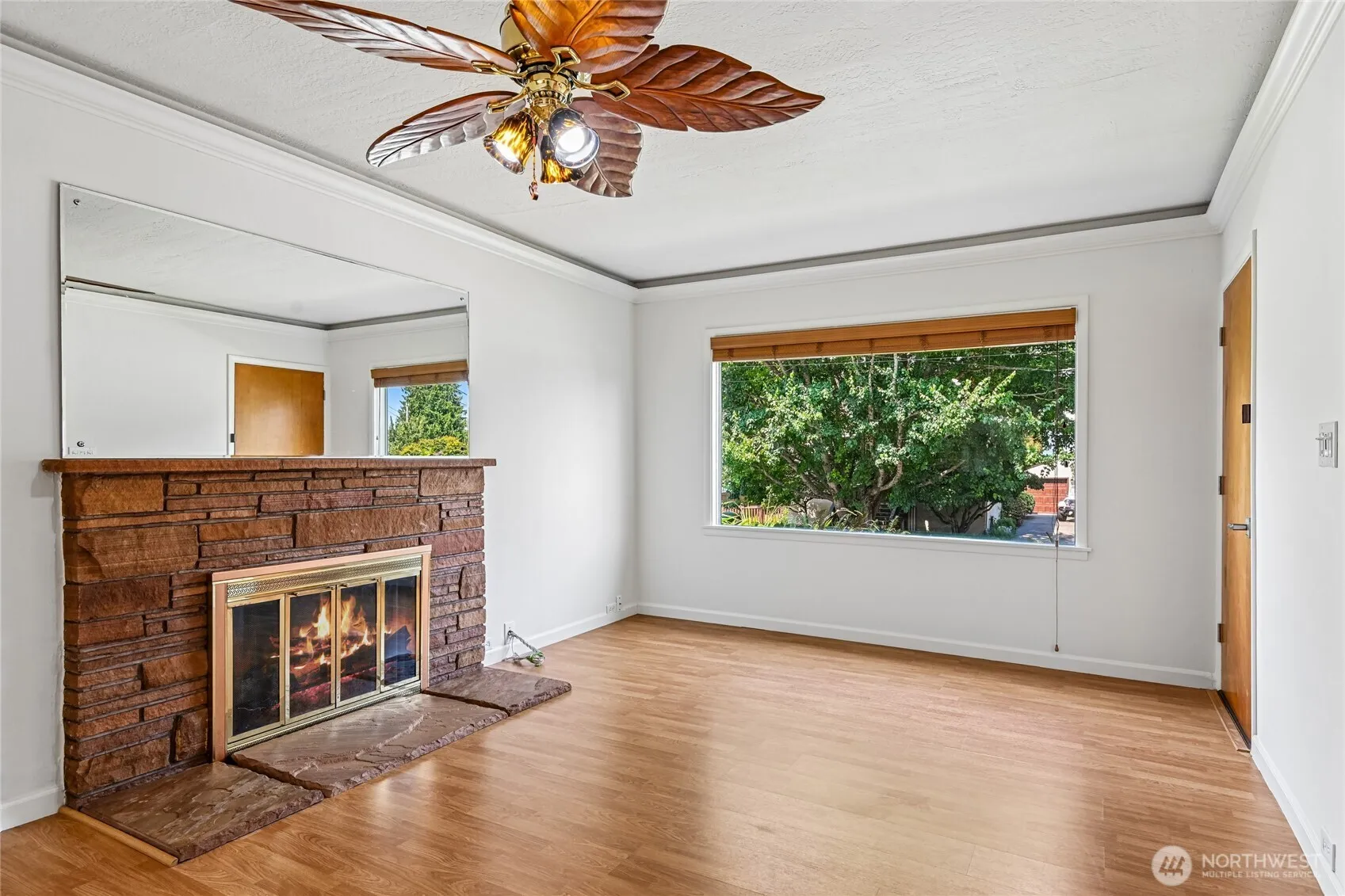 Property photo for 5017 Sw Grayson Street, Seattle photo 5